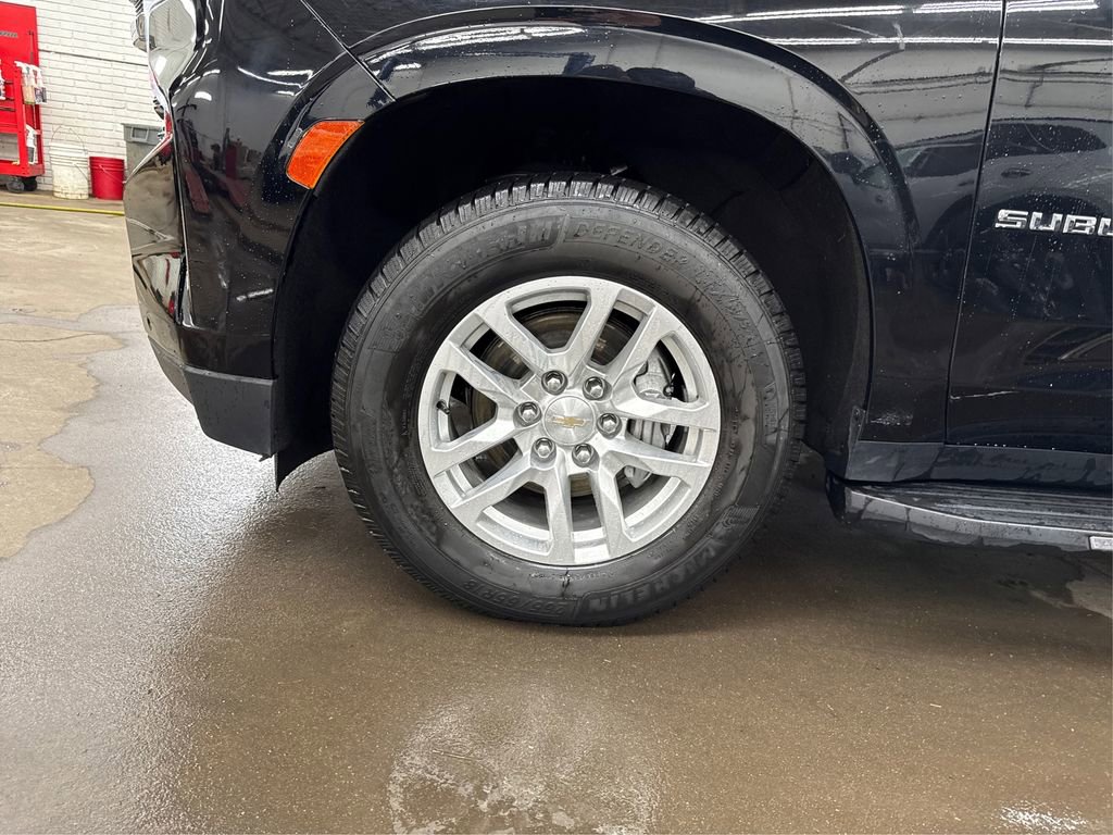 Used 2022 Chevrolet Suburban LS image 12