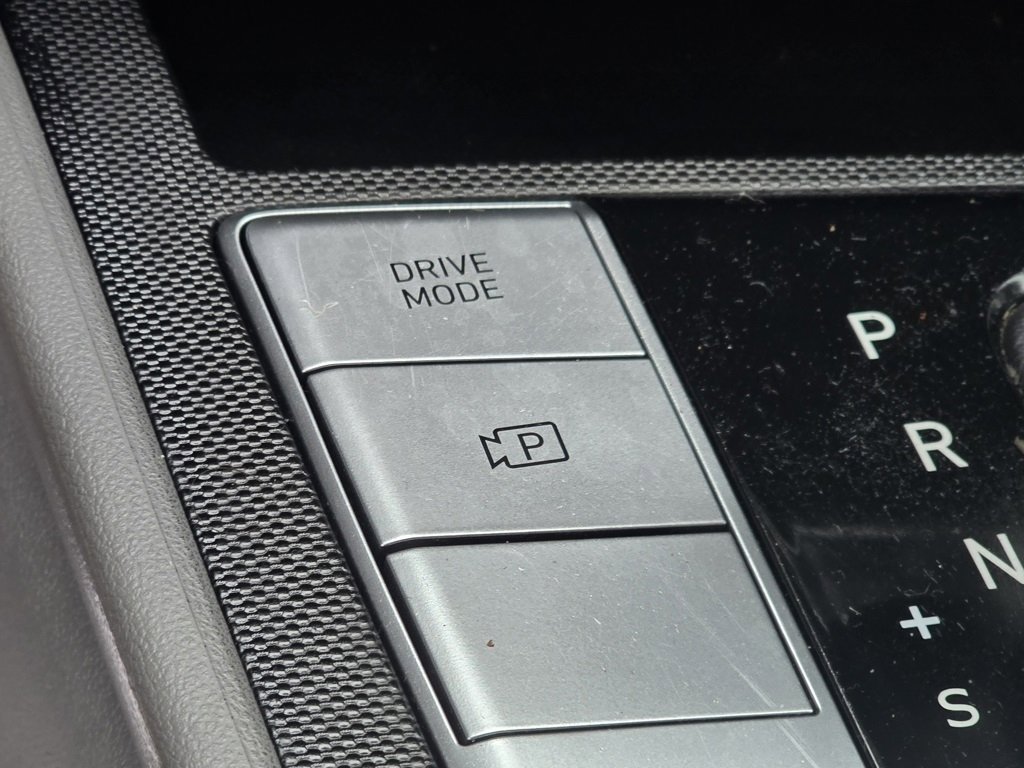 Used 2021 Hyundai Elantra SE image 22