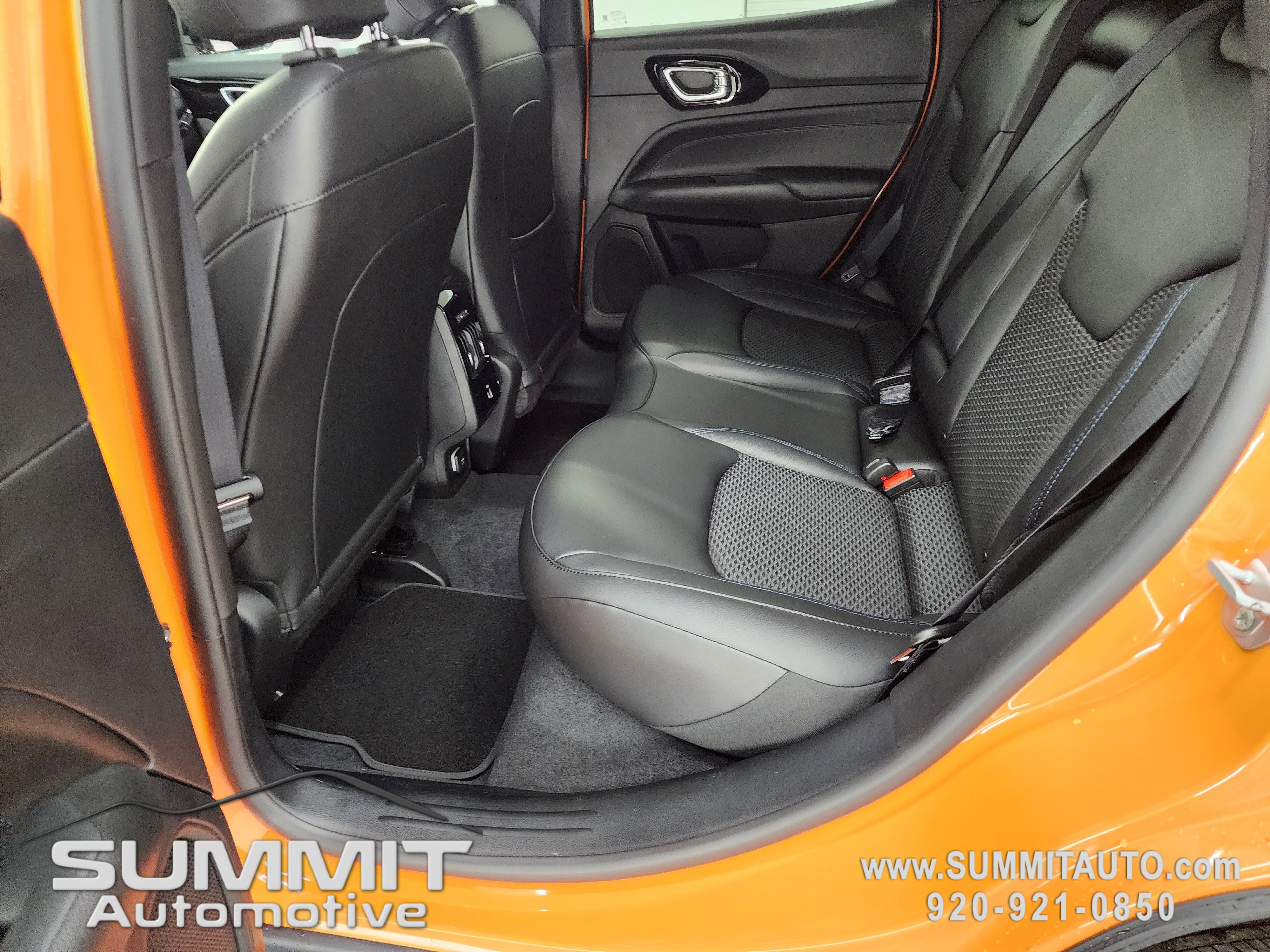 New 2026 Jeep Compass Latitude image 9