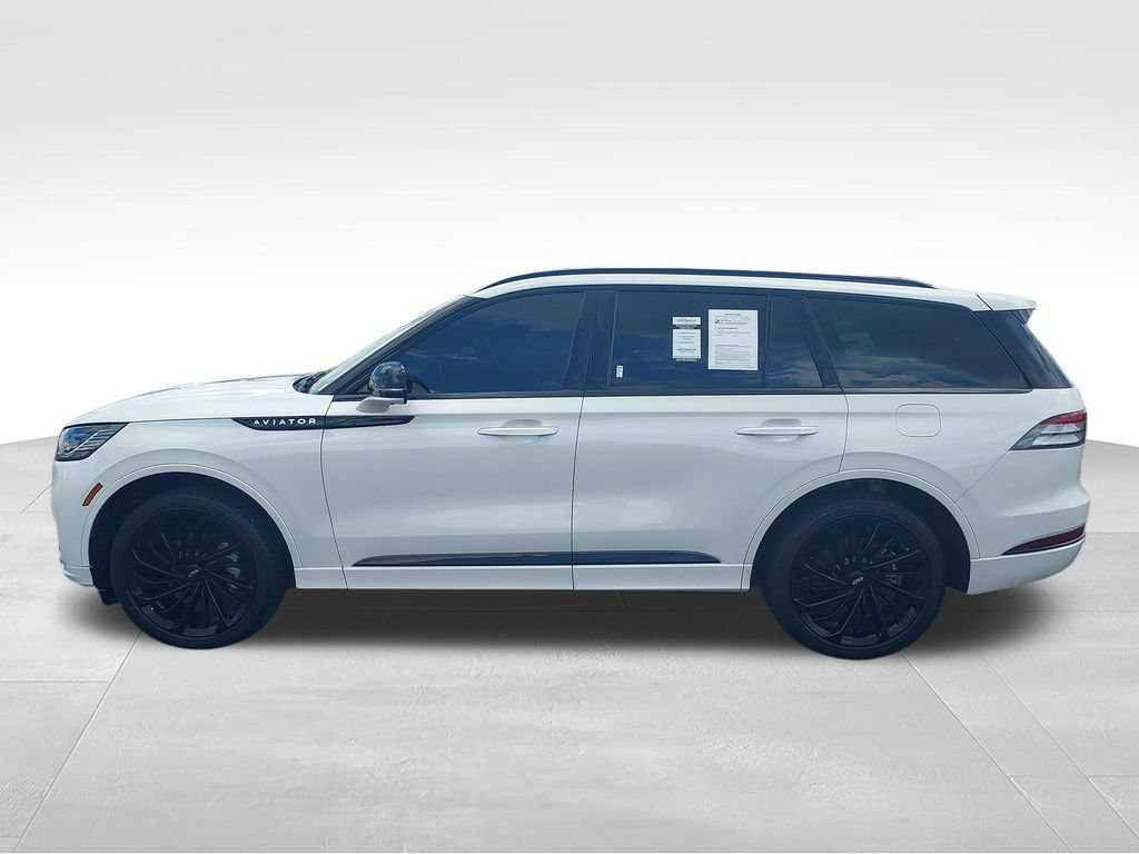 Used 2025 Lincoln Aviator Reserve w/ Jet Appearance Package AWD/4WD image 2