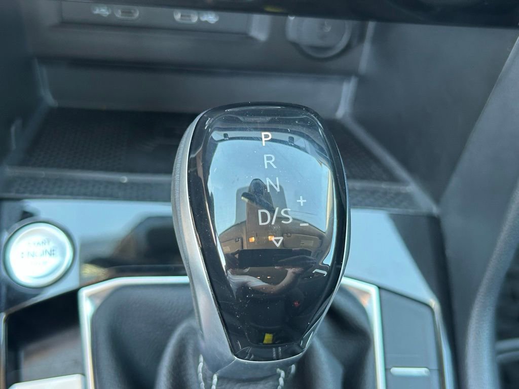 Certified 2023 Volkswagen Taos SE image 38