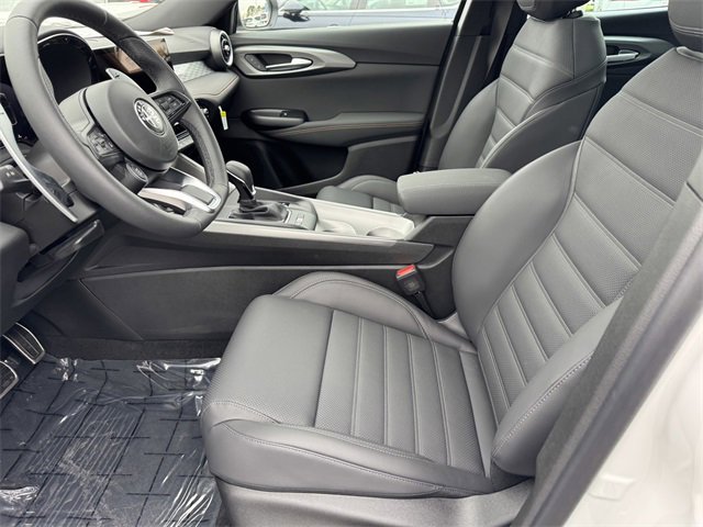 New 2025 Alfa Romeo Tonale w/ Premium Package image 14