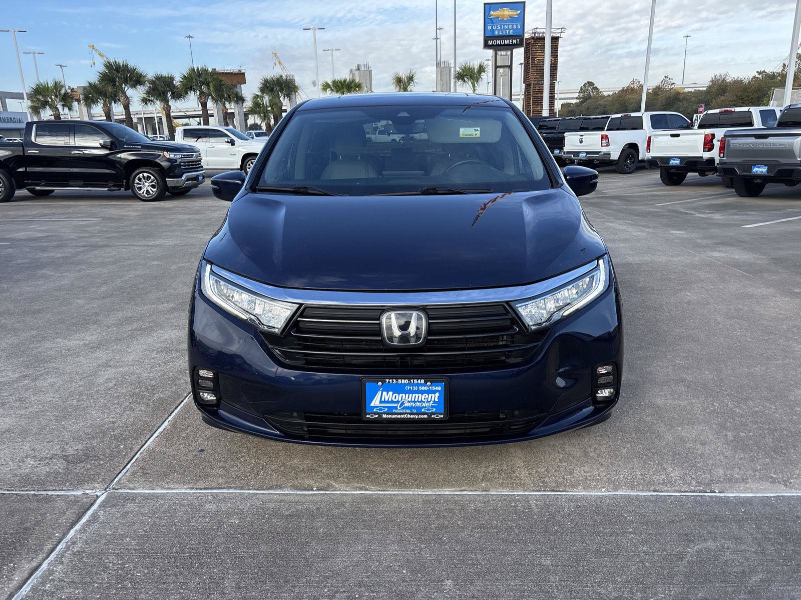 Used 2022 Honda Odyssey EX-L image 2
