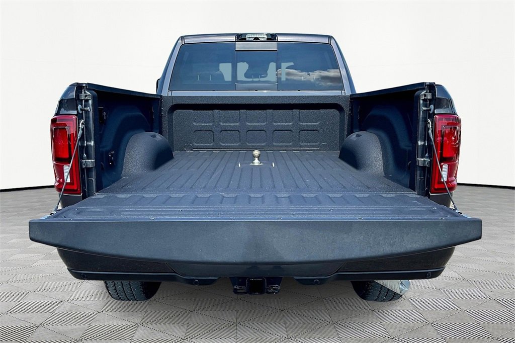 Used 2025 RAM 2500 Laramie w/ Night Edition image 18