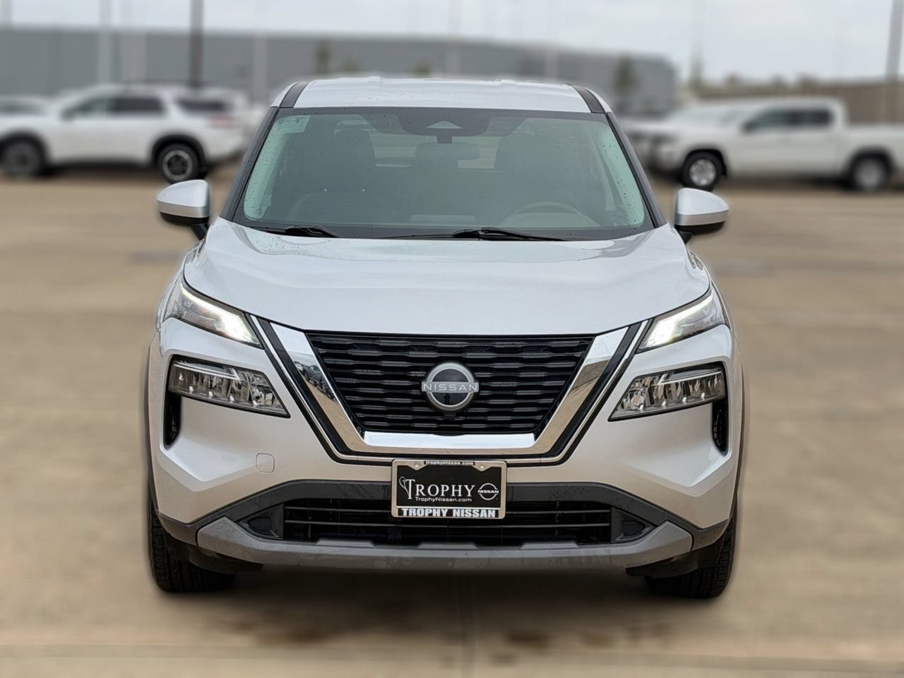Used 2023 Nissan Rogue SV FWD image 5