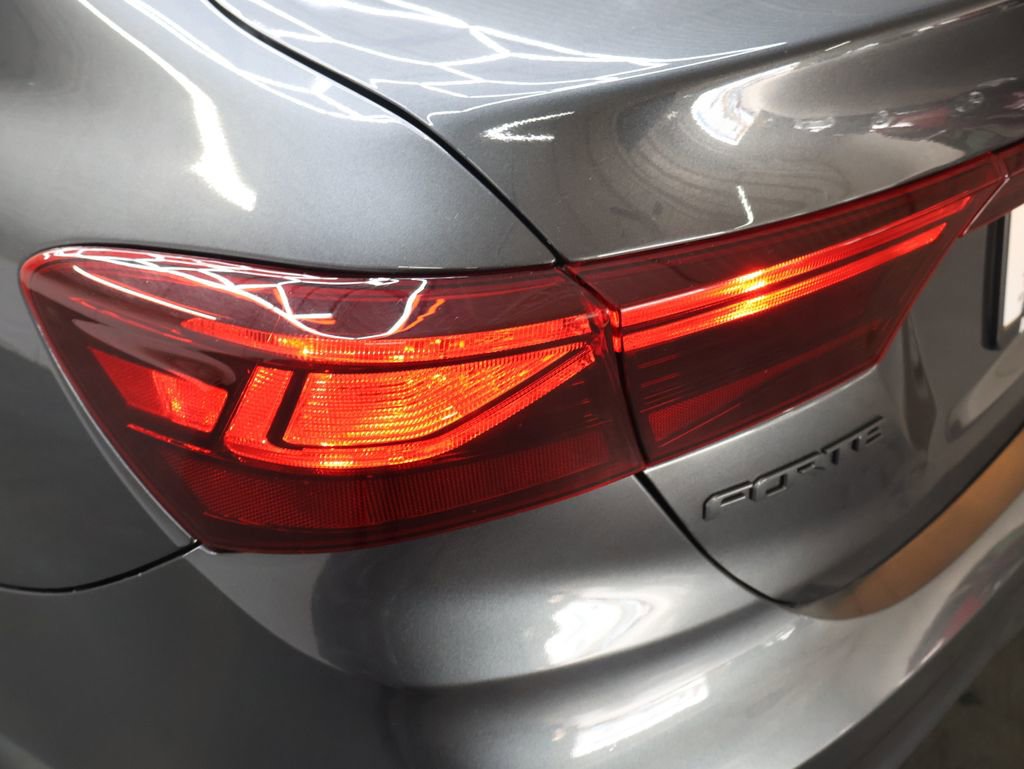 Used 2024 Kia Forte LXS image 27