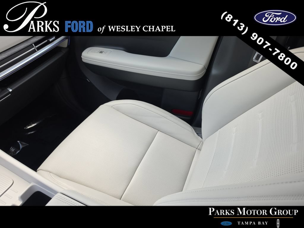 Used 2026 Hyundai Santa Fe Calligraphy FWD image 15