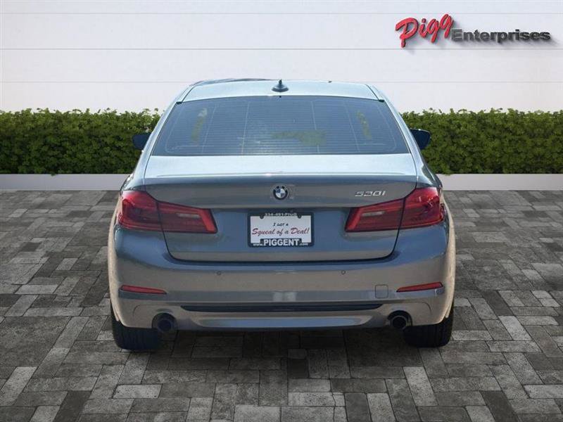 Used 2017 BMW 530i RWD image 9