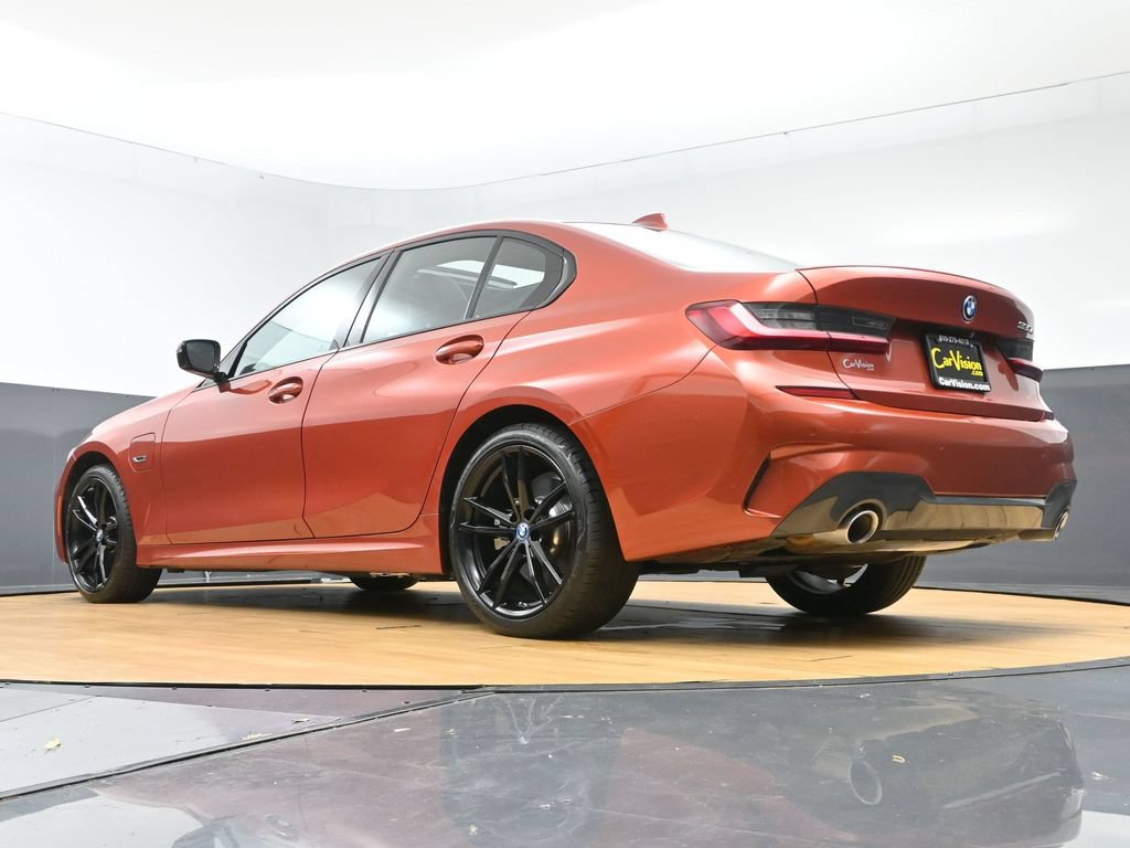 Used 2022 BMW 330e w/ M Sport Package RWD image 51