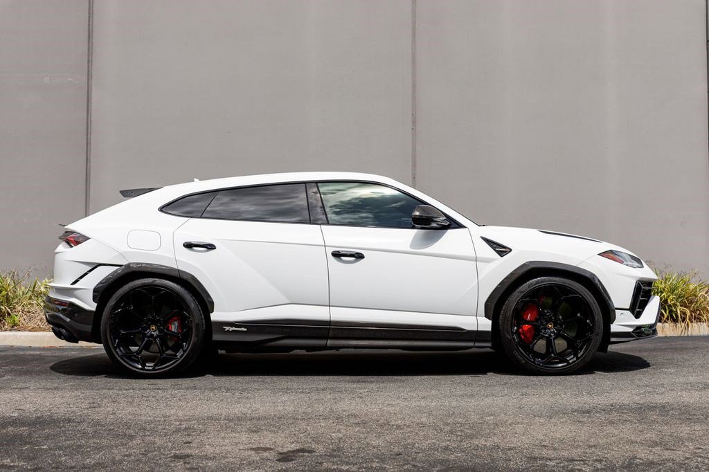 Used 2024 Lamborghini Urus Performante image 6