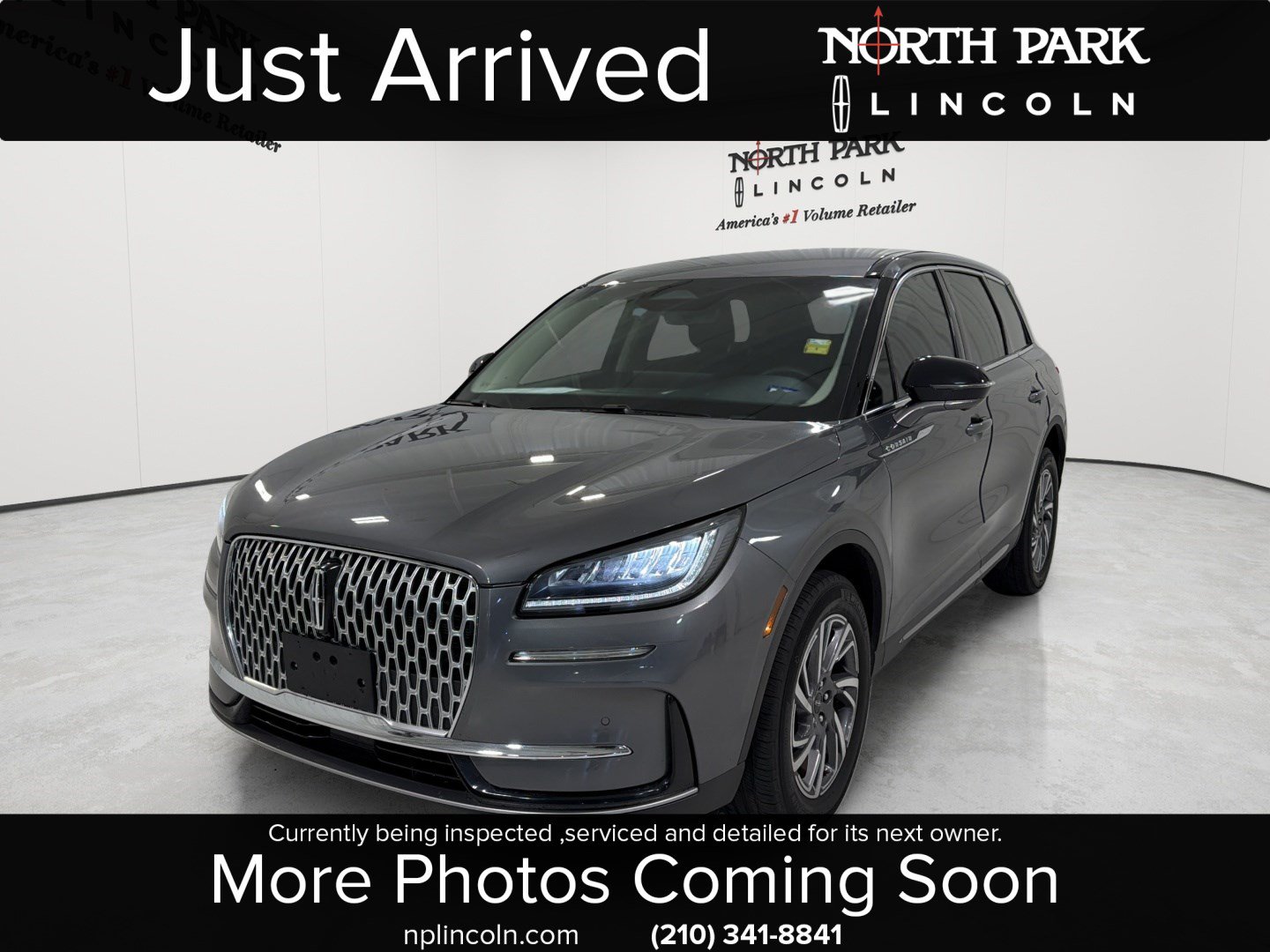 Used 2023 Lincoln Corsair FWD w/ Equipment Group 101A image 1