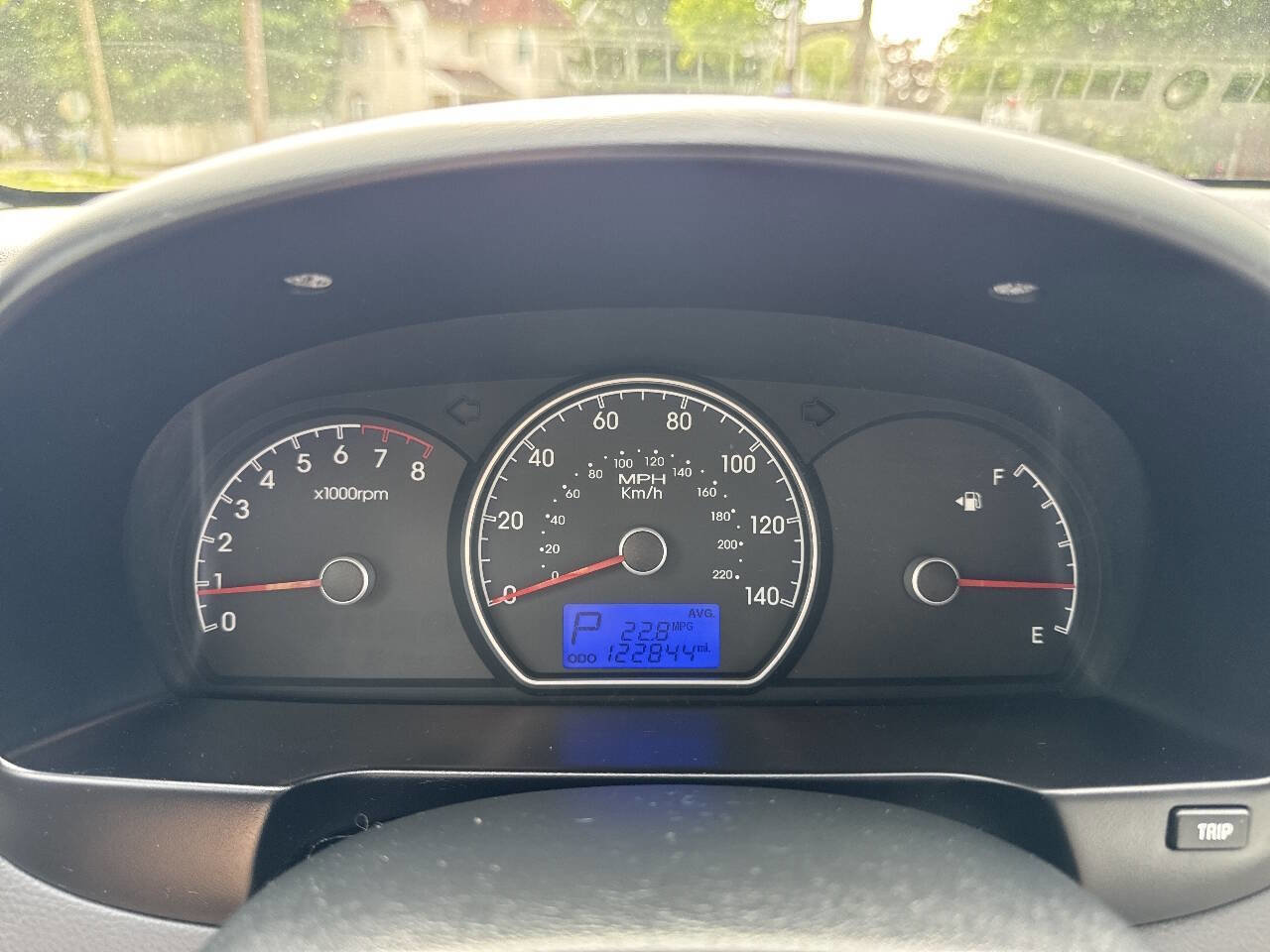 Used 2009 Hyundai Elantra SE FWD image 11
