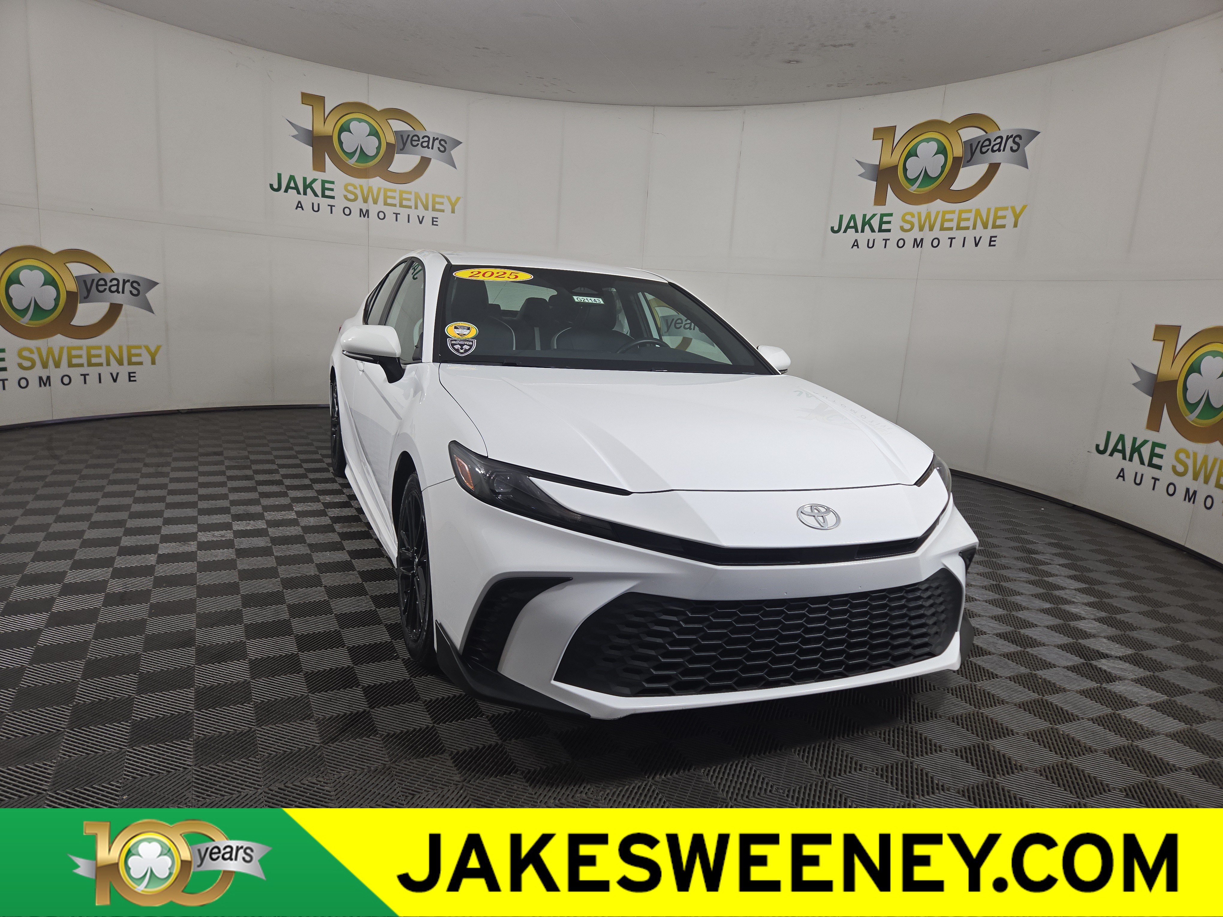 Used 2025 Toyota Camry SE