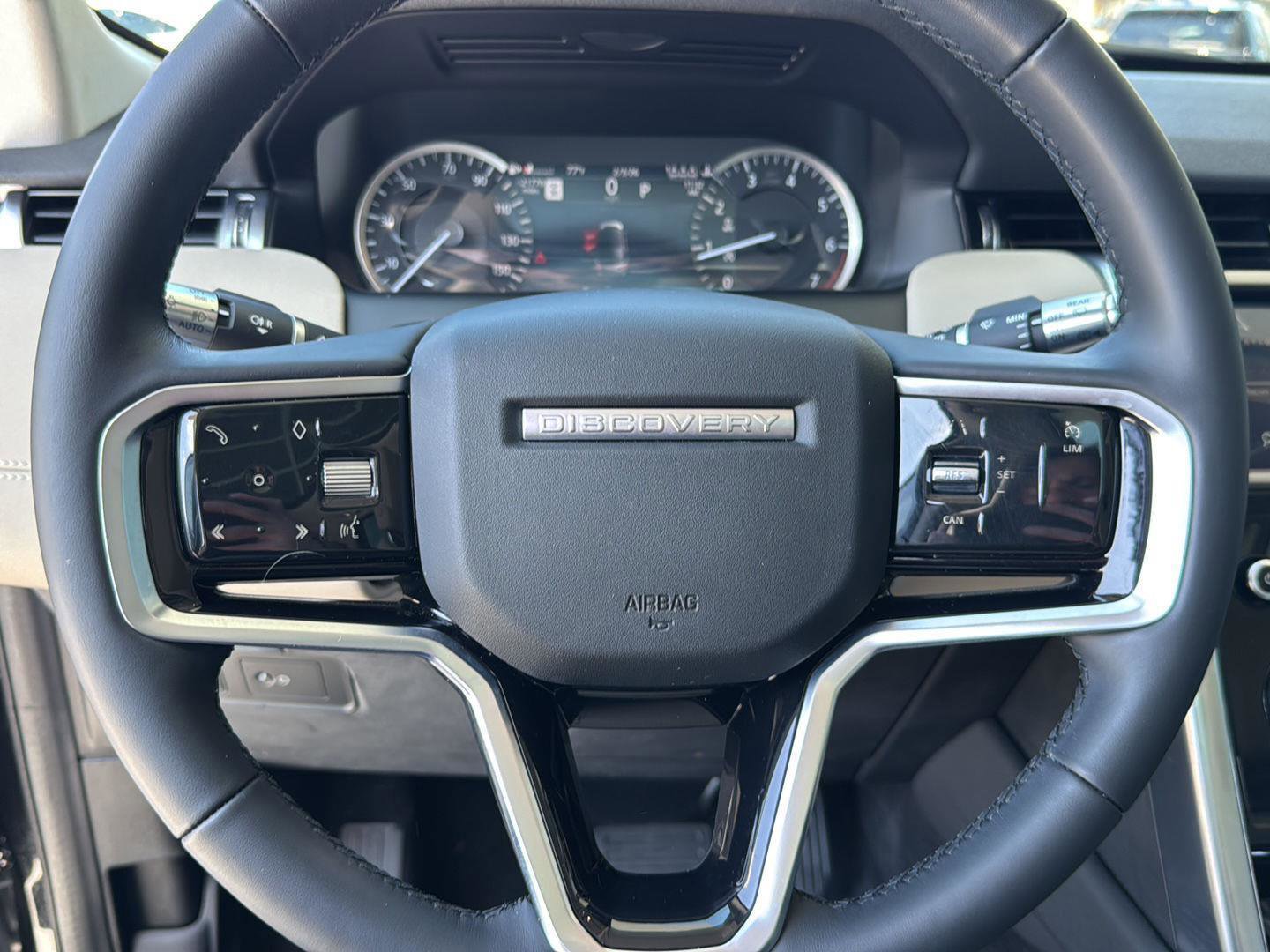 Used 2022 Land Rover Discovery Sport S image 17