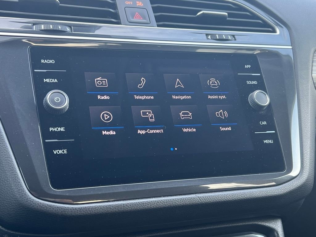 Used 2024 Volkswagen Tiguan Wolfsburg Edition image 21