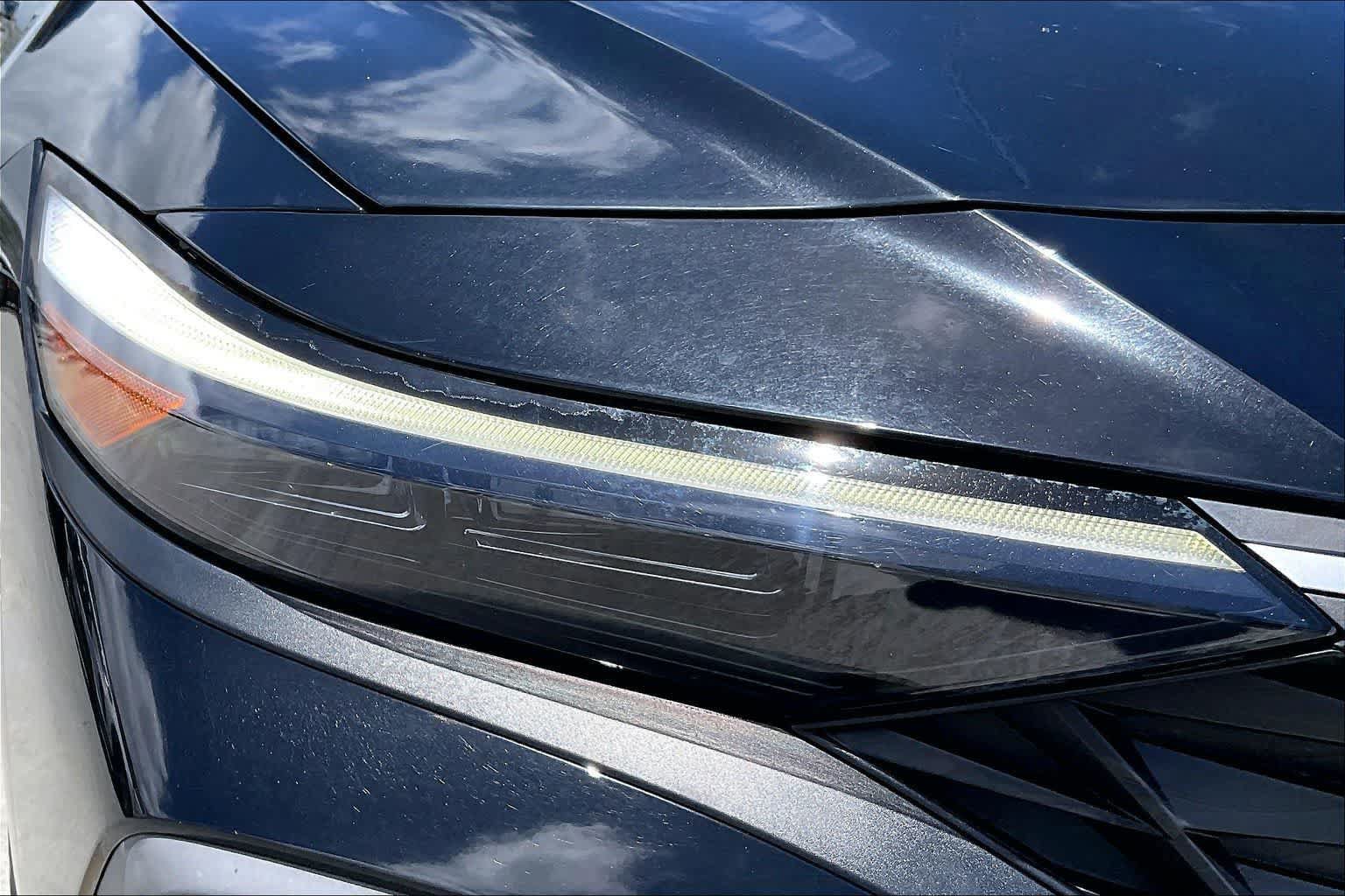 Used 2024 Hyundai Elantra SEL FWD image 31