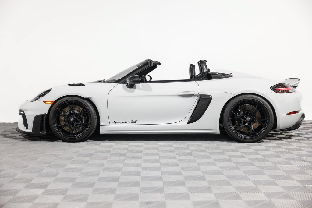 Used 2024 Porsche 718 Boxster Spyder RS w/ Weissach Package RWD image 16