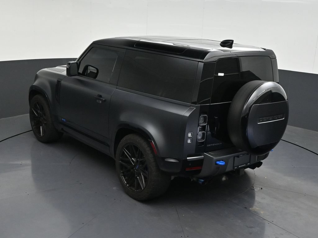 Used 2023 Land Rover Defender 90 V8 AWD/4WD image 16