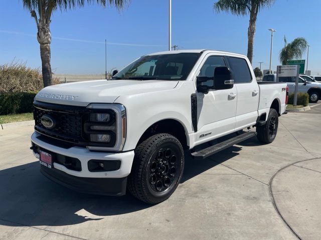 New 2026 Ford F250 Lariat w/ Black Appearance Package