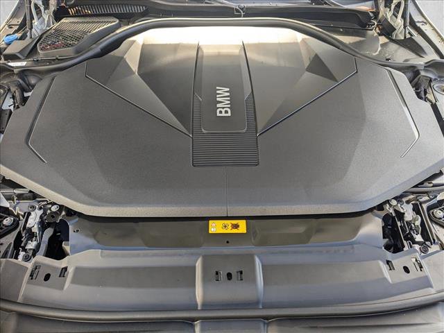 Certified 2025 BMW i5 xDrive40 w/ M Sport Package image 18