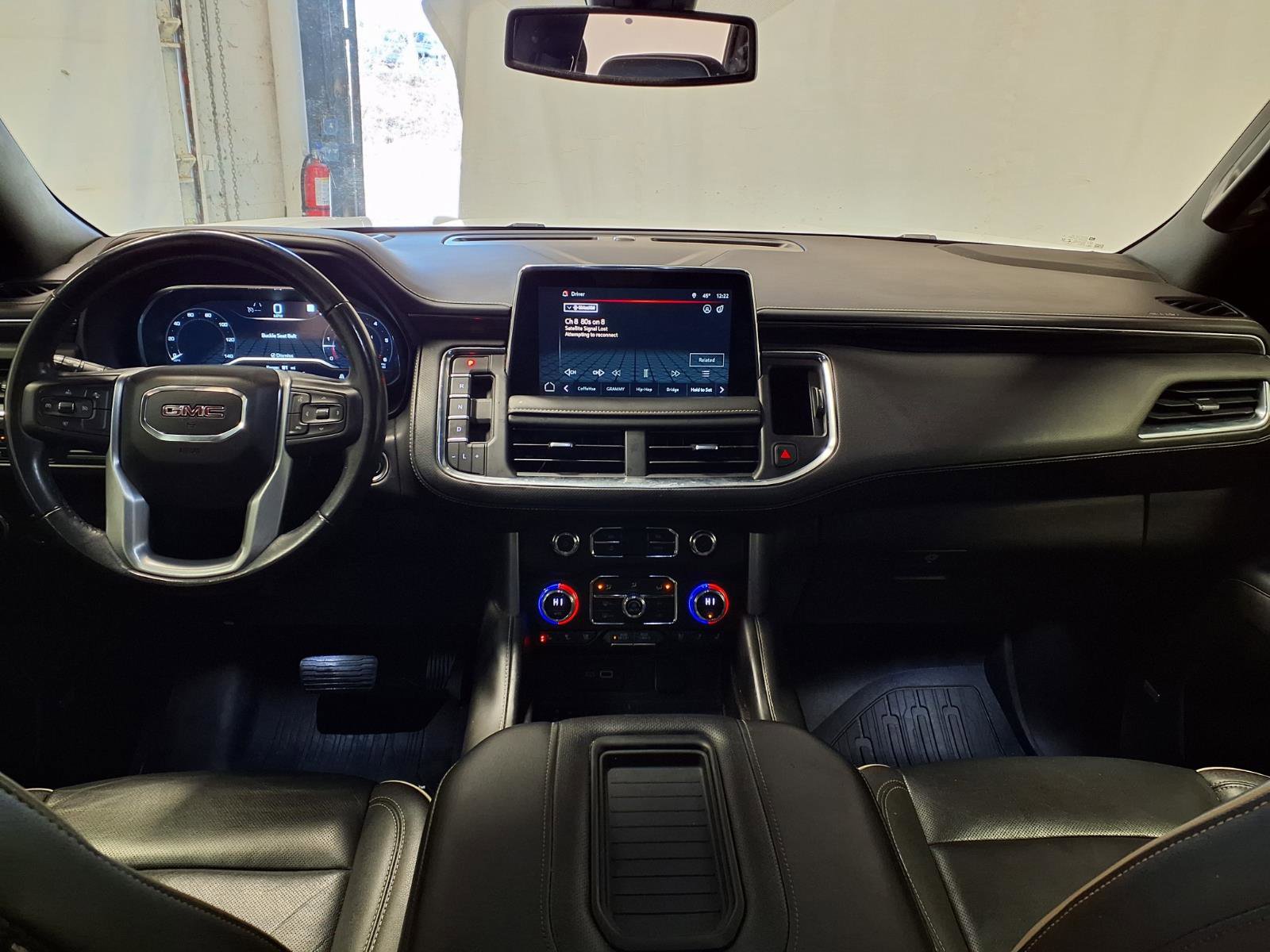 Used 2022 GMC Yukon SLT image 11