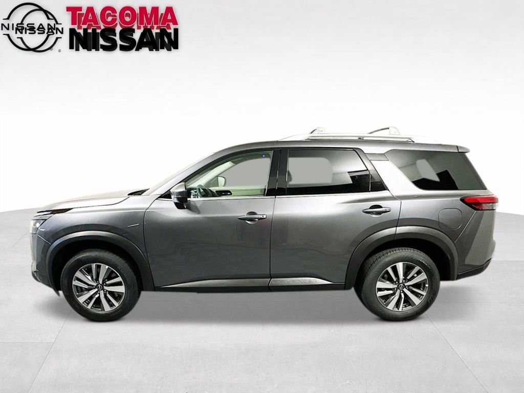 New 2025 Nissan Pathfinder SL w/ Black Appearance Package image 2