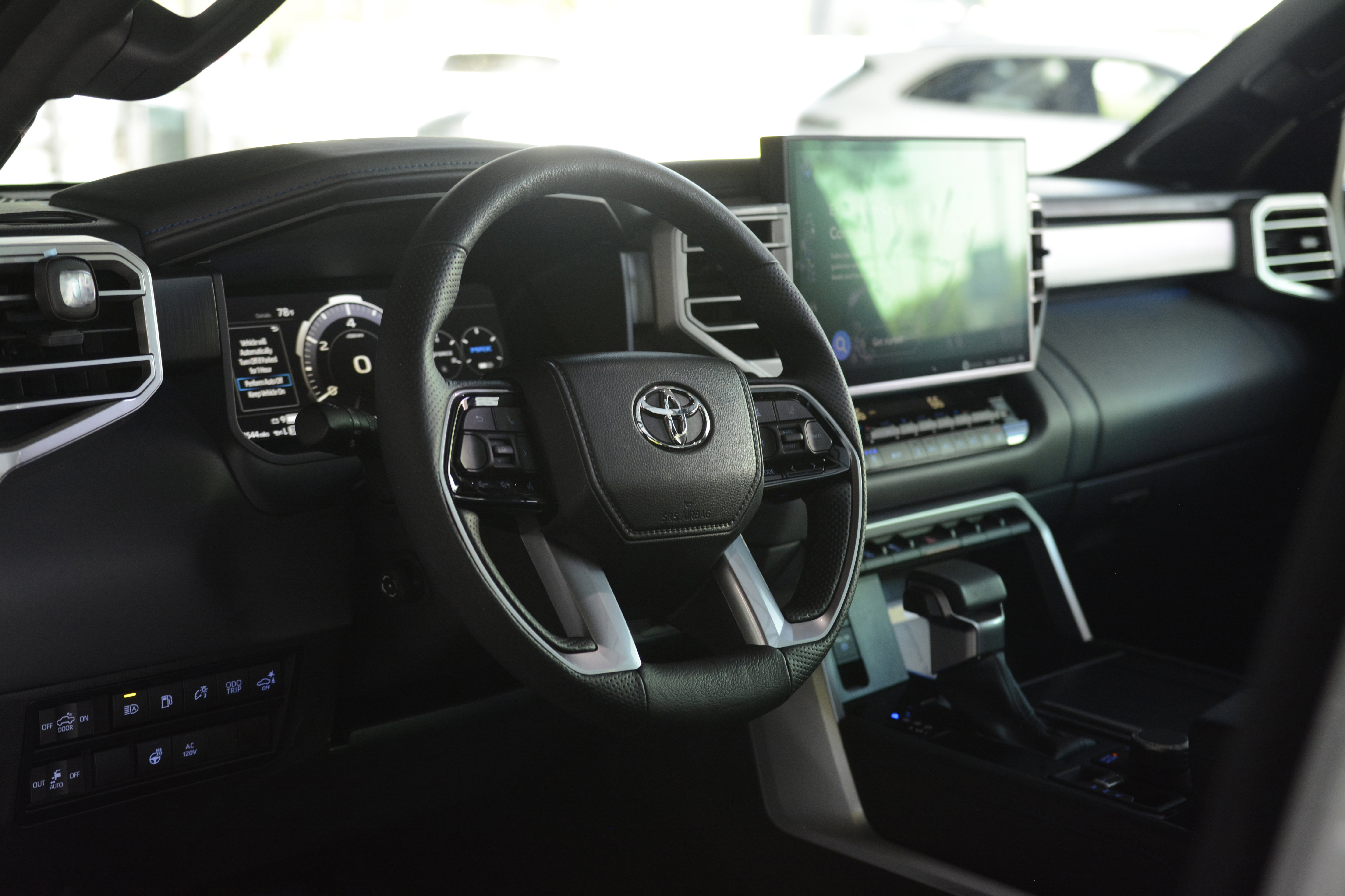 Used 2023 Toyota Tundra Platinum AWD/4WD image 4
