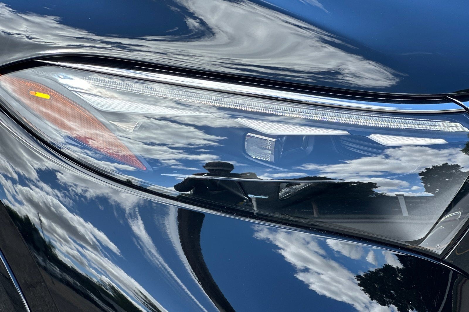 New 2026 Mercedes-Benz EQS 400 4MATIC SUV image 10
