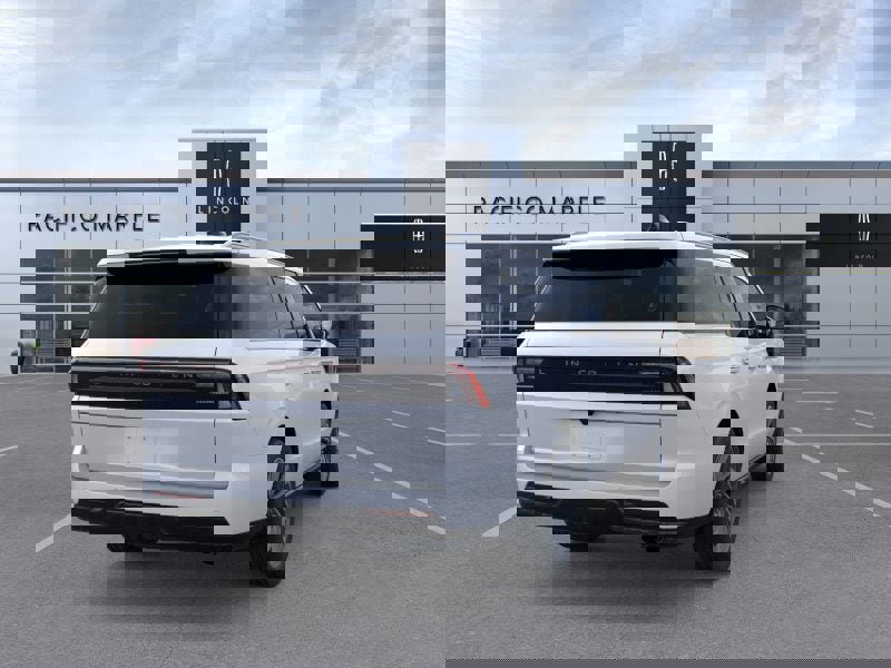 New 2025 Lincoln Navigator L Reserve image 8