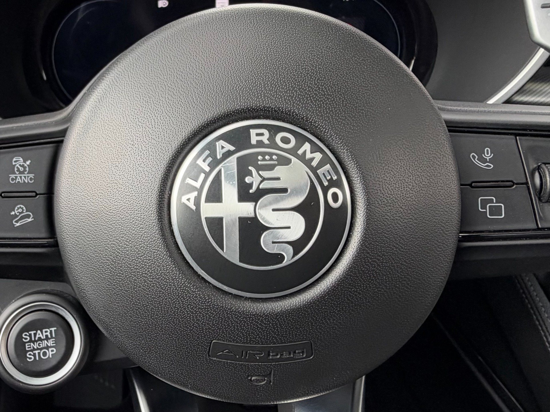 Used 2025 Alfa Romeo Stelvio Tributo Italiano w/ Driving Assist Package AWD/4WD image 29