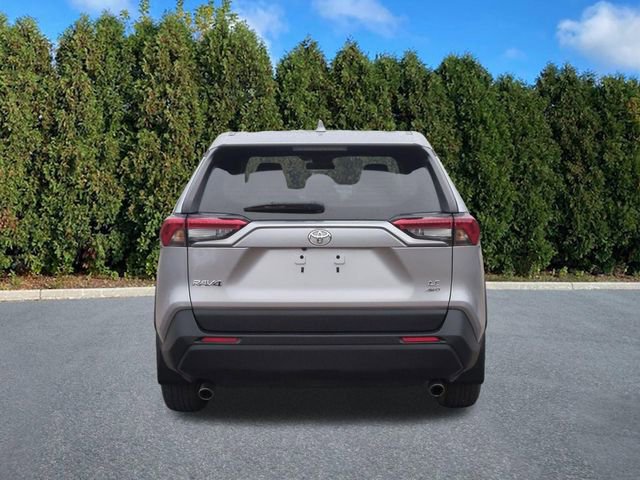 Used 2023 Toyota RAV4 LE image 5
