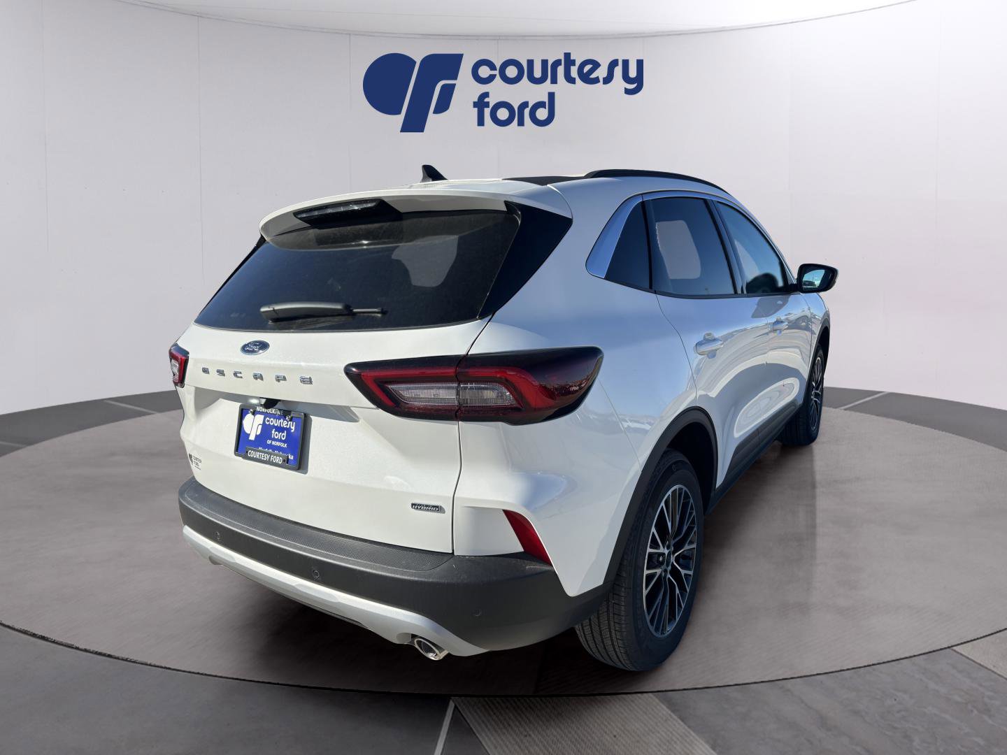 Used 2024 Ford Escape SE image 26