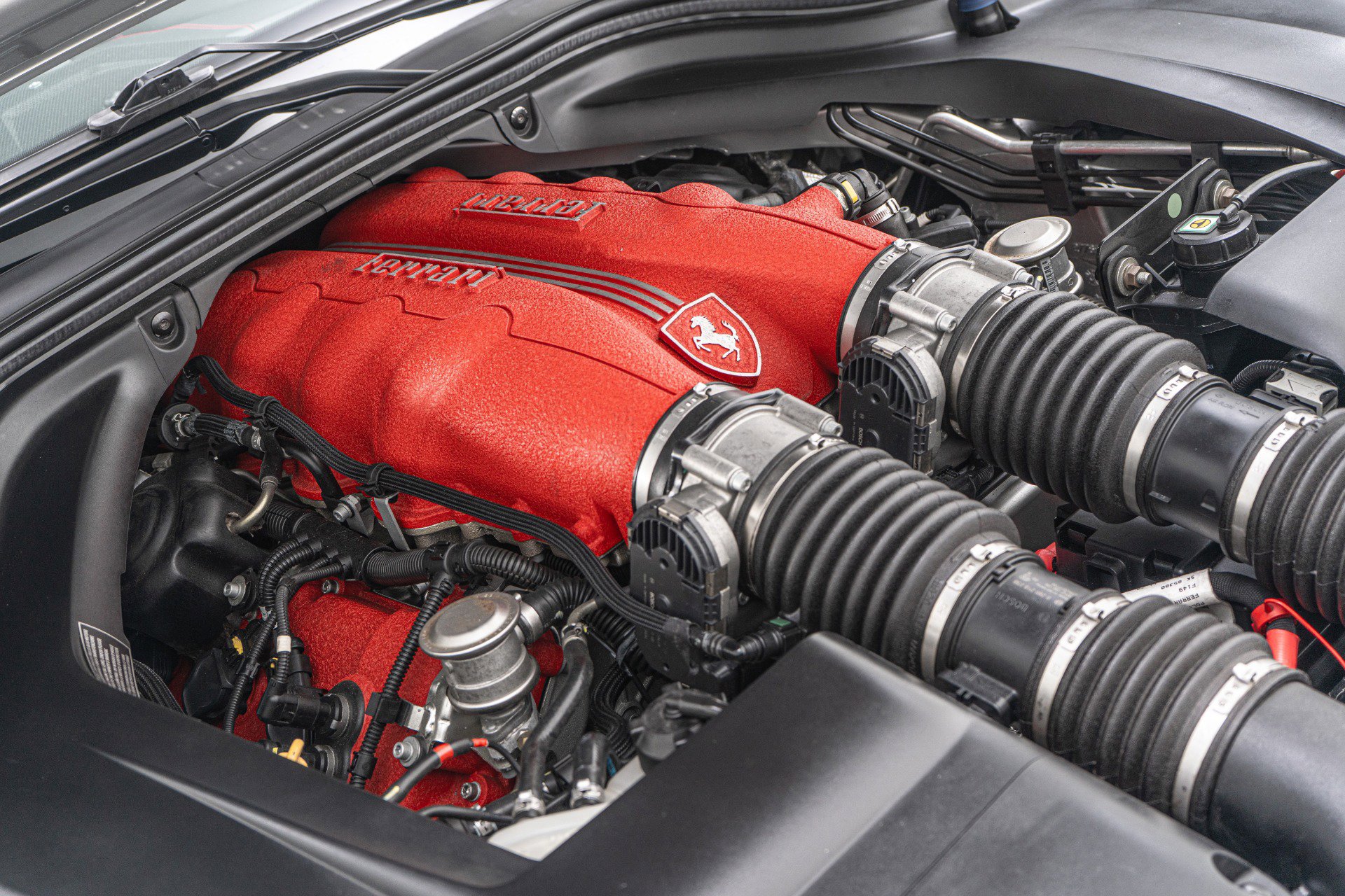 Used 2013 Ferrari California image 45