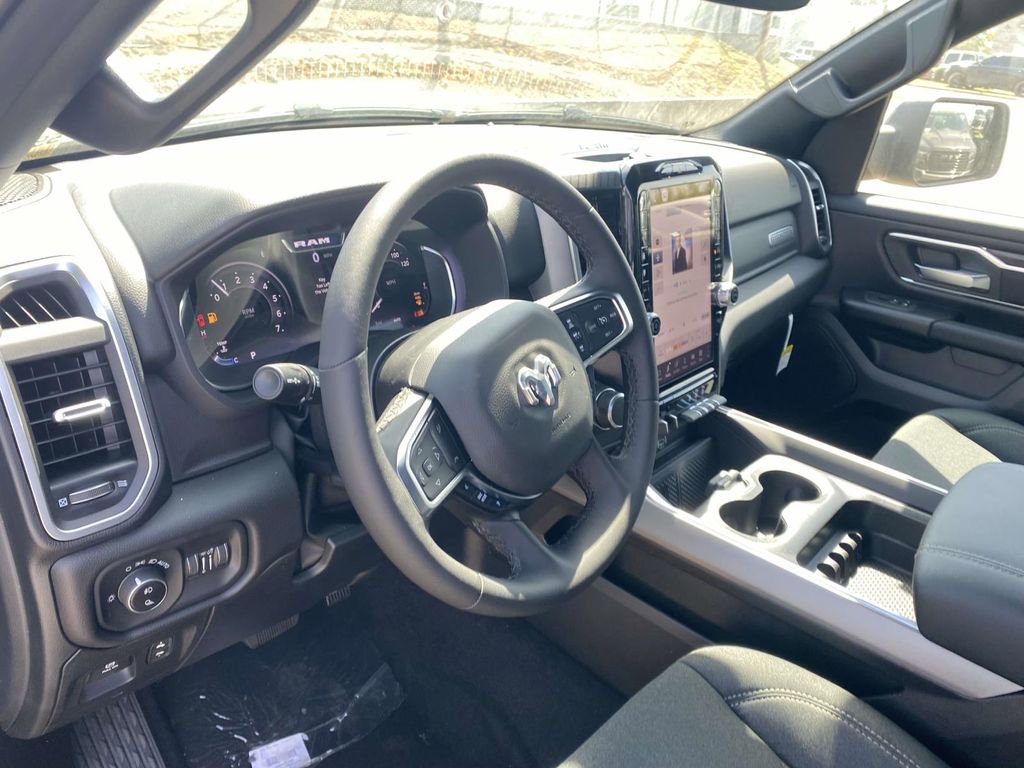 New 2026 RAM 1500 Big Horn AWD/4WD image 18