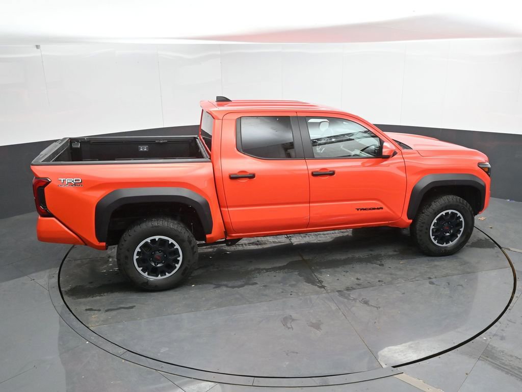 Used 2024 Toyota Tacoma TRD Off-Road AWD/4WD image 33