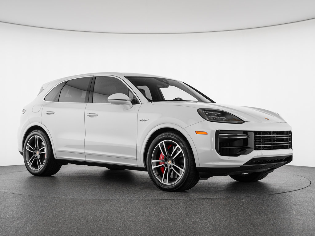 Used 2024 Porsche Cayenne Turbo AWD/4WD image 7