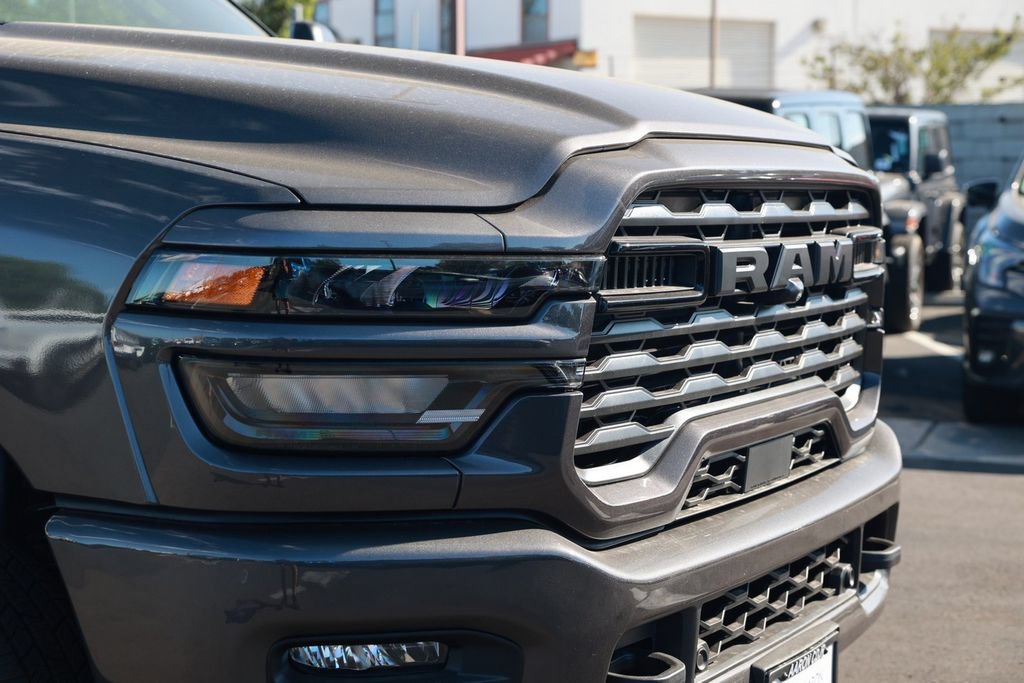 New 2026 RAM 3500 Big Horn AWD/4WD image 7