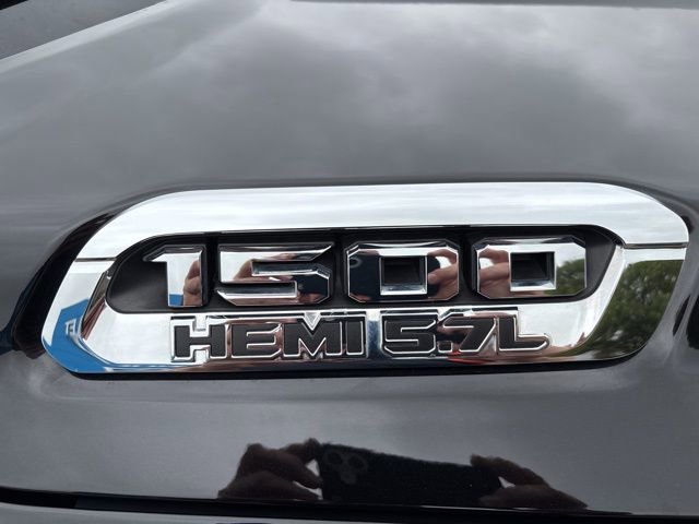 Used 2021 RAM 1500 Laramie AWD/4WD image 6