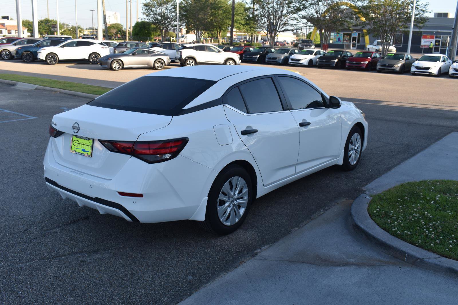 Used 2024 Nissan Sentra S image 8