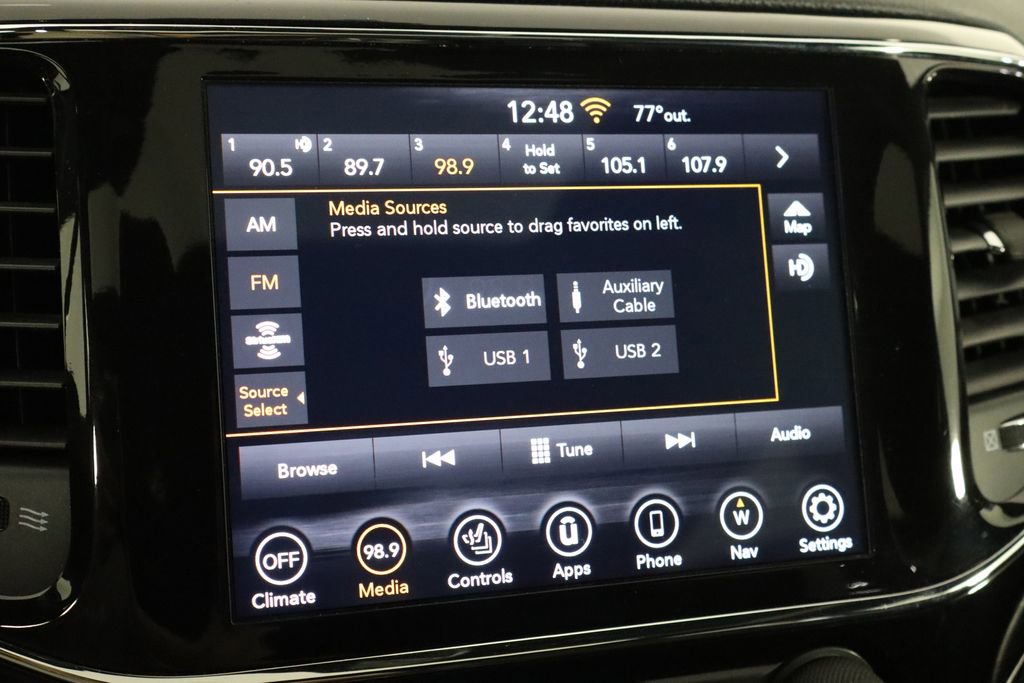 Used 2022 Jeep Grand Cherokee Limited AWD/4WD image 33