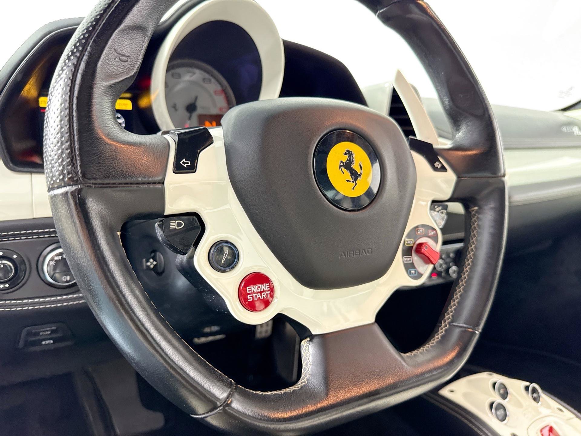 Used 2010 Ferrari 458 Italia Coupe RWD image 32