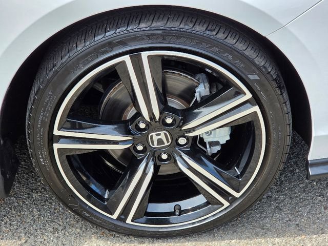 Used 2024 Honda Accord Sport image 9