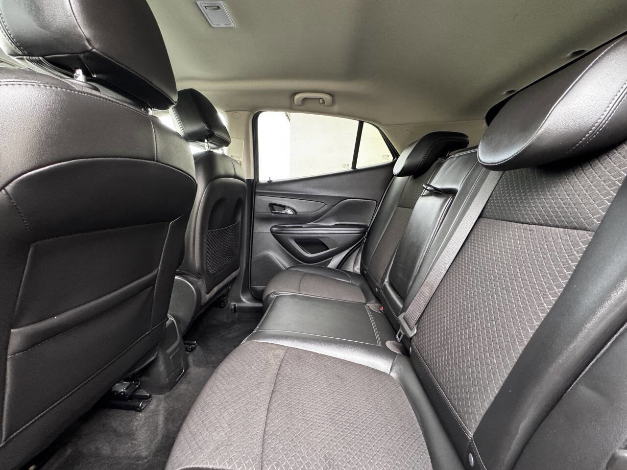 Used 2019 Buick Encore Preferred image 9