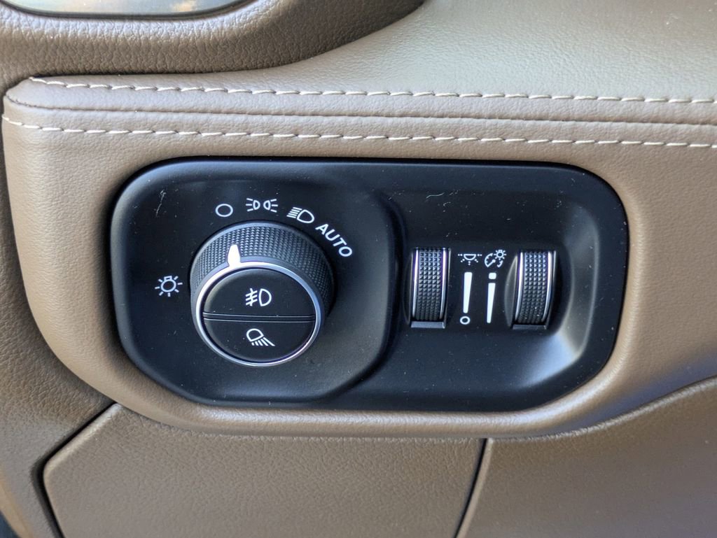 Used 2022 RAM 2500 Limited image 20