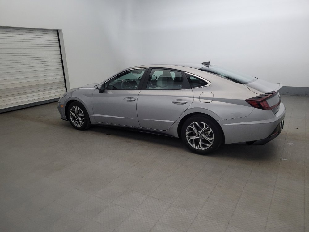 Used 2023 Hyundai Sonata SEL image 3
