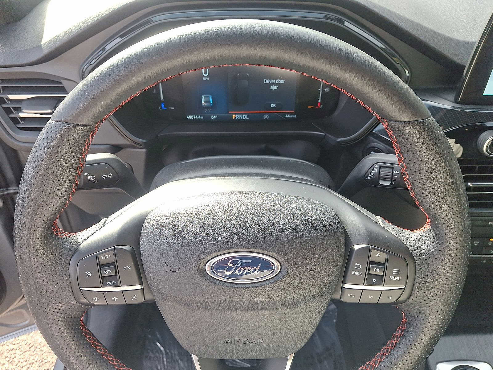 Used 2023 Ford Escape ST-Line image 15
