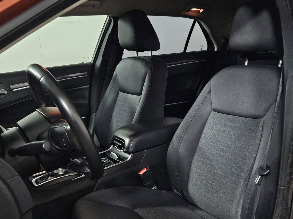 Used 2020 Chrysler 300 Touring w/ Sport Appearance Package RWD image 24