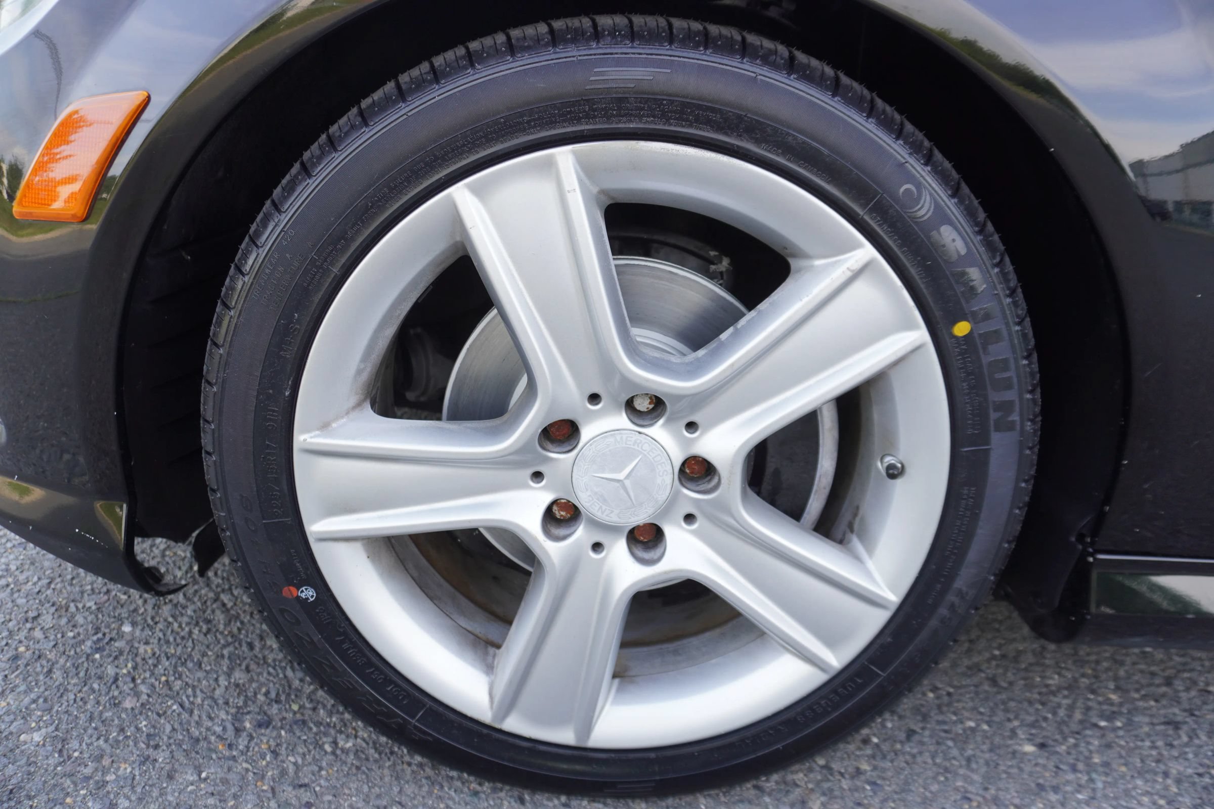 Used 2011 Mercedes-Benz C 300 Sedan image 23