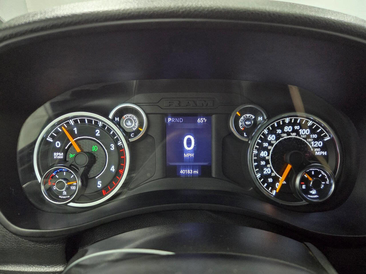 Used 2022 RAM 2500 Tradesman w/ Chrome Appearance Group image 14