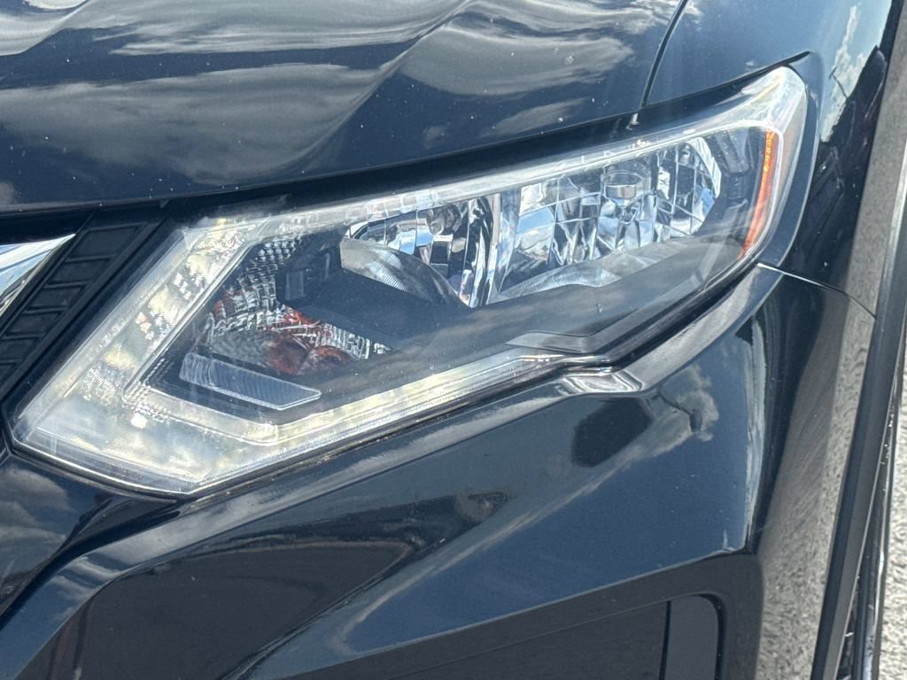 Used 2020 Nissan Rogue S AWD/4WD image 31
